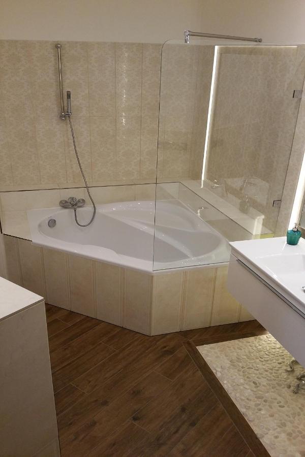 In Heart Of Prague - 2Br 2Ba Elegant Downtown Apt 外观 照片