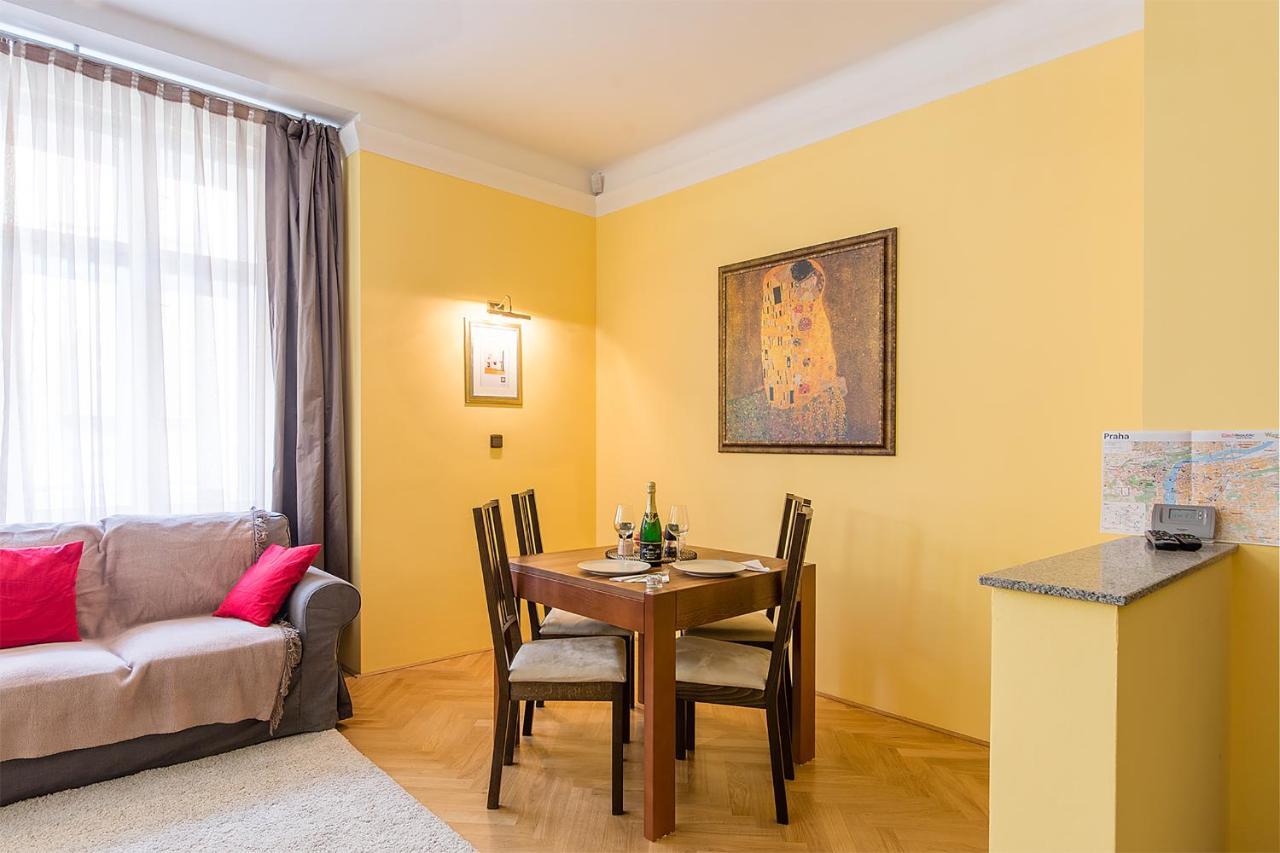 In Heart Of Prague - 2Br 2Ba Elegant Downtown Apt 外观 照片