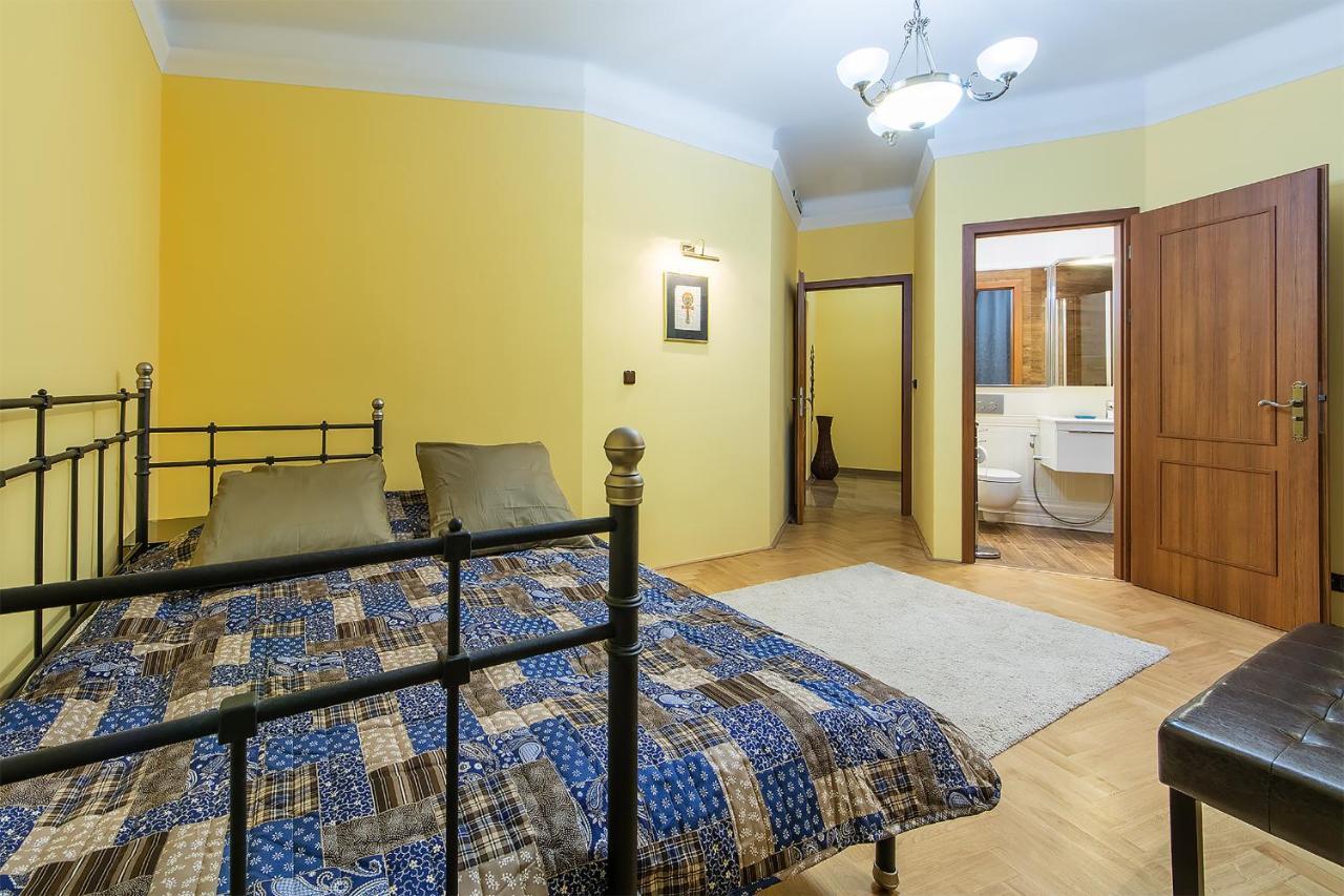In Heart Of Prague - 2Br 2Ba Elegant Downtown Apt 外观 照片