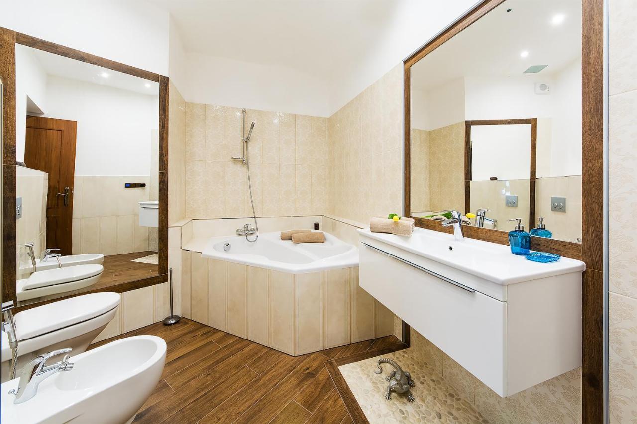 In Heart Of Prague - 2Br 2Ba Elegant Downtown Apt 外观 照片