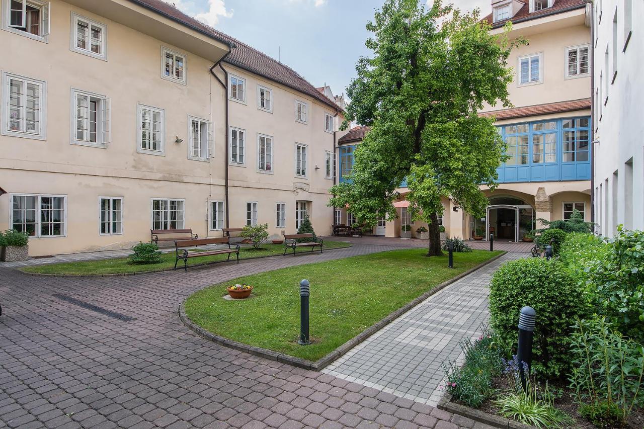 In Heart Of Prague - 2Br 2Ba Elegant Downtown Apt 外观 照片